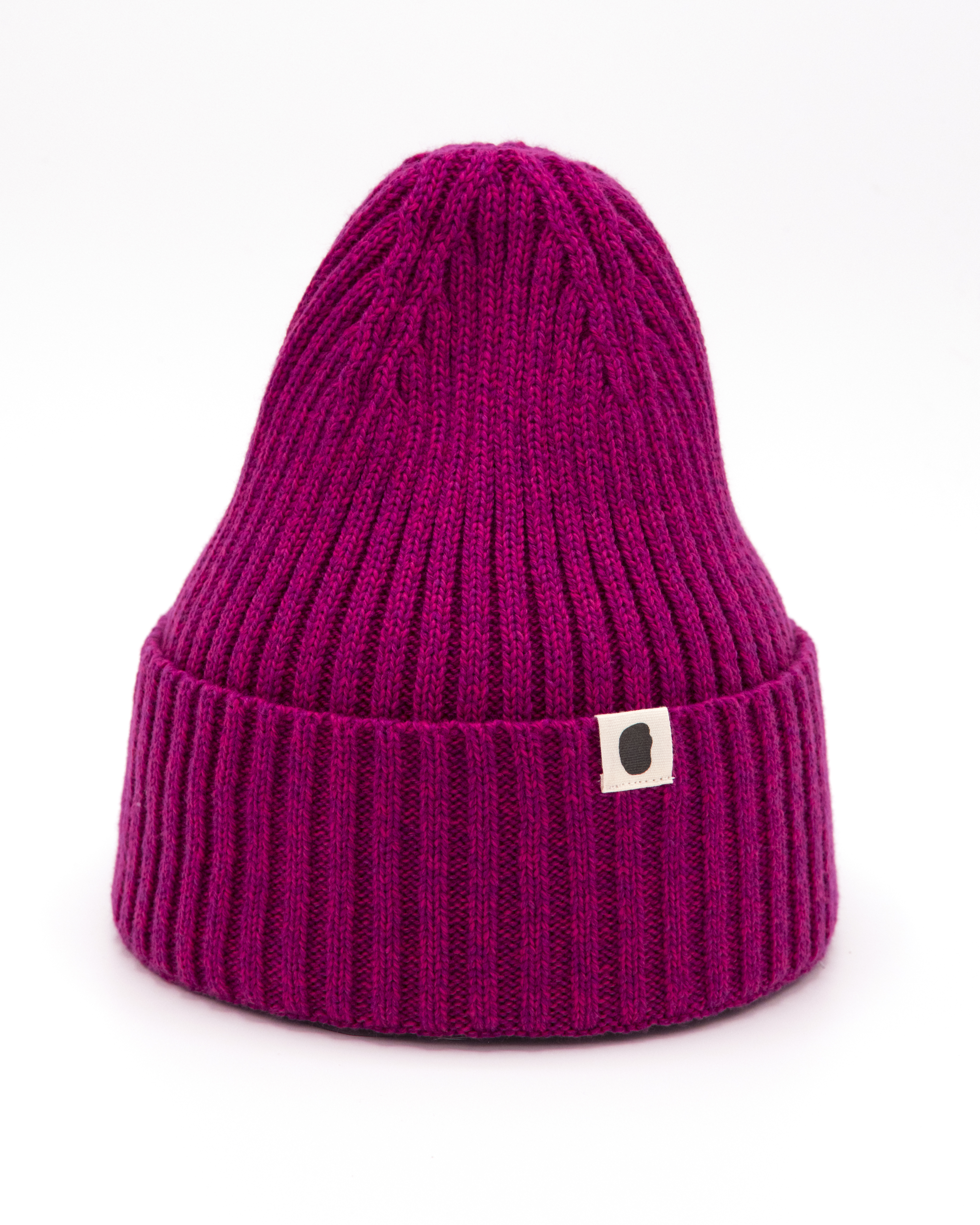 One - das einfarbige Winterbeanie für ein Satz warme Ohren