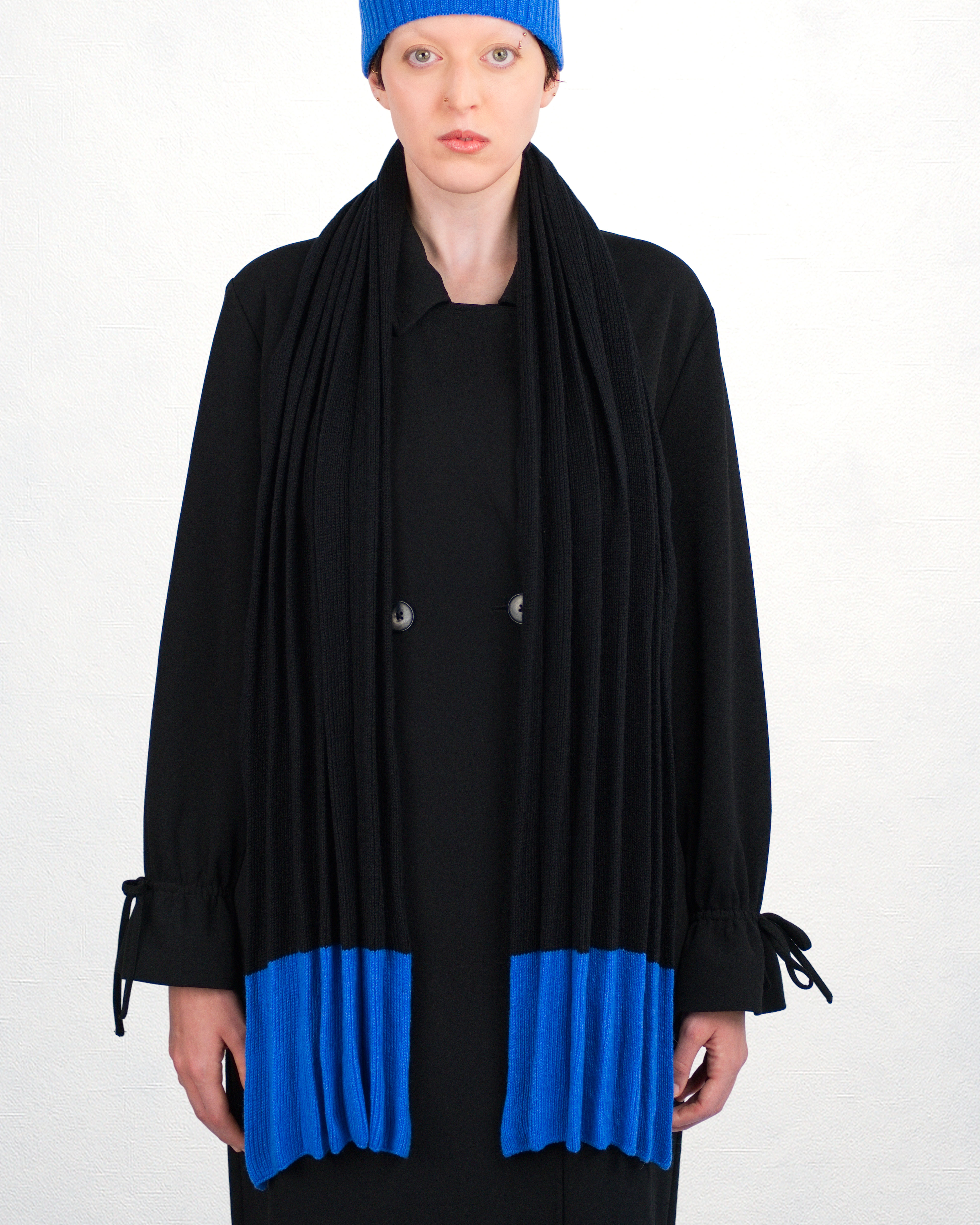 Nuit 3D Cashmere Schal in Schwarz und Blau