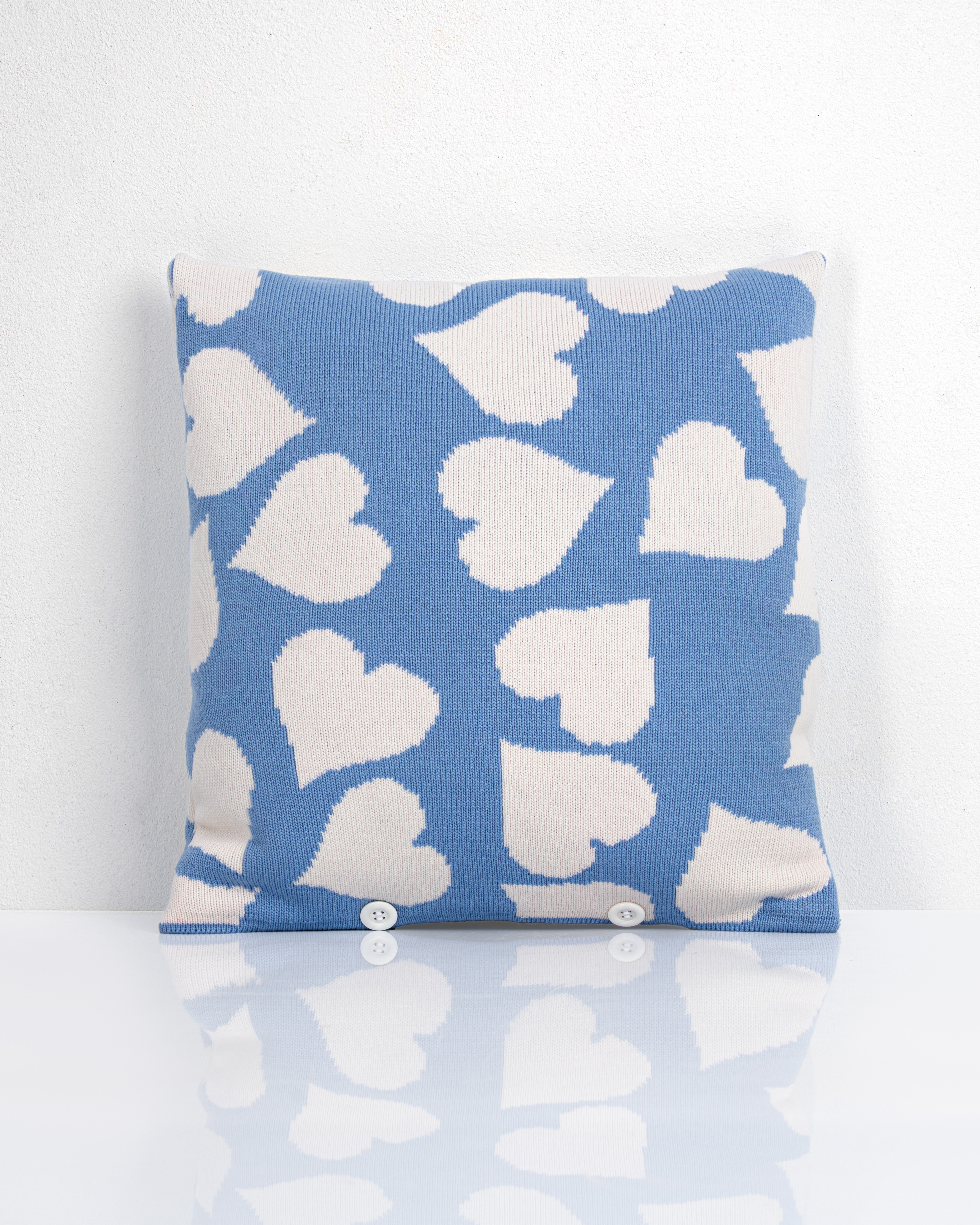 Kiss – Ruhe in Liebe. Merinokissen mit Füllung