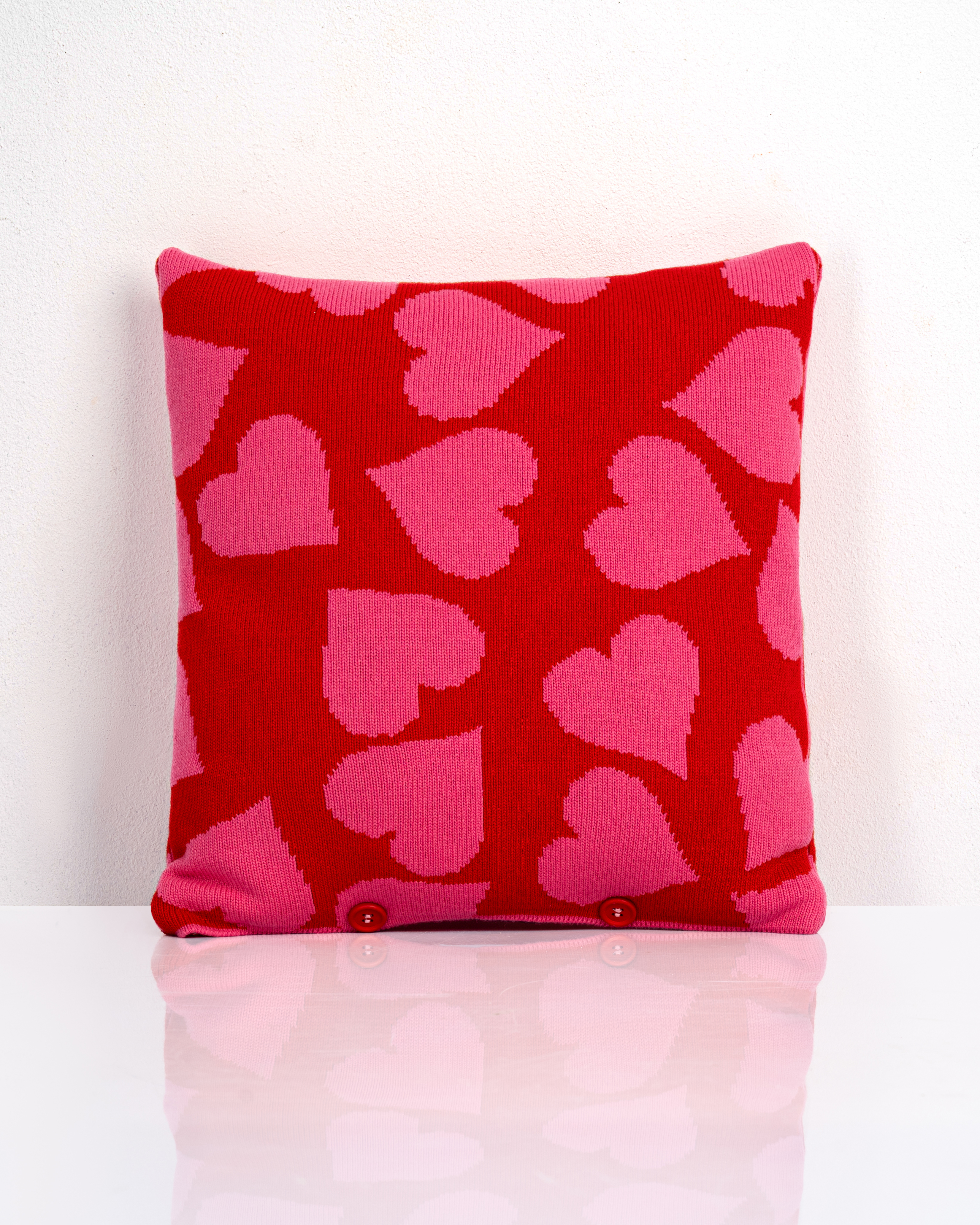 Kiss – Ruhe in Liebe. Merinokissen mit Füllung